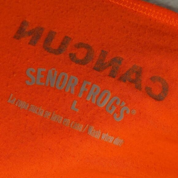 Cancun Senor Frog "Love Frogs" Sequined Tank Top - Picture 7 of 8